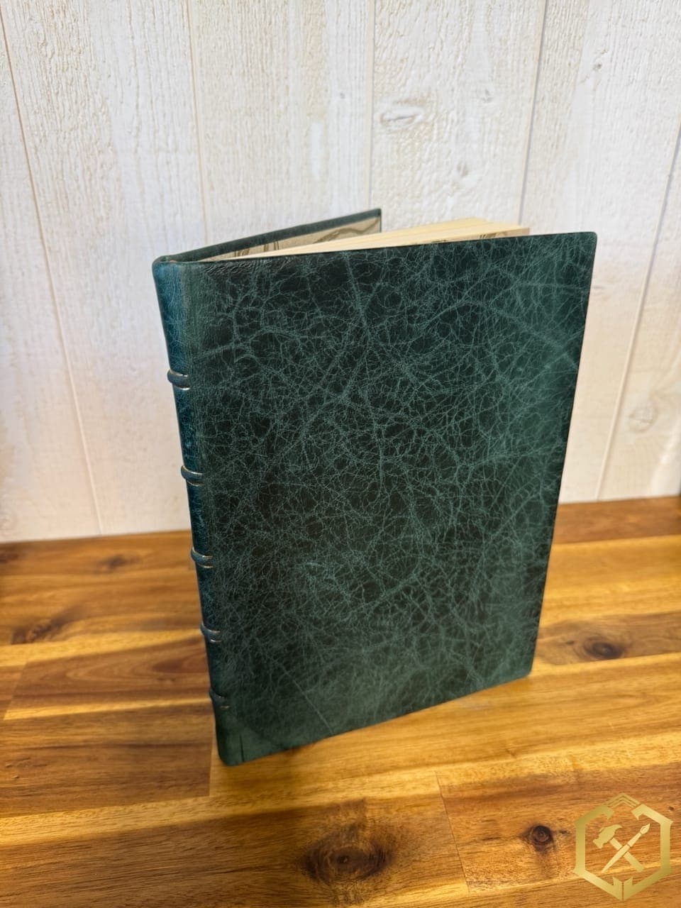 Carnet relié en cuir vert émeraude - Image 1